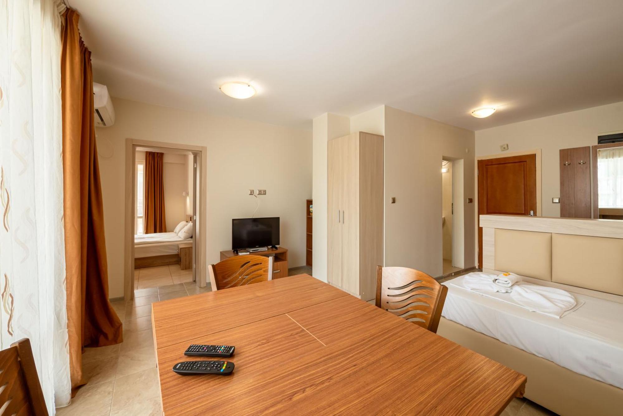 Perla Apartments Несебир Екстер'єр фото